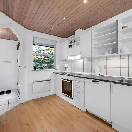 Prázdninový dům In Henne With Sauna *