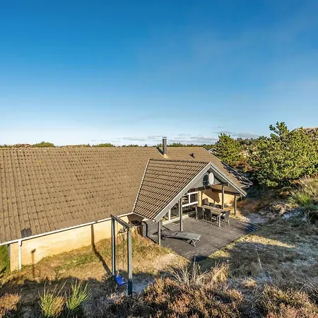 Casa de Férias Pet Friendly In Henne With Sauna