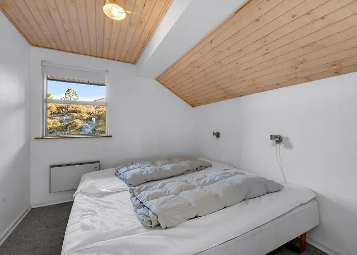 Feriehus Pet Friendly In Henne With Sauna *